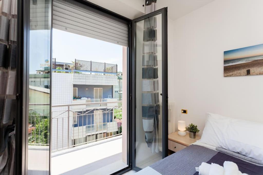 Beach House Holiday Apartments Ρίμινι Εξωτερικό φωτογραφία